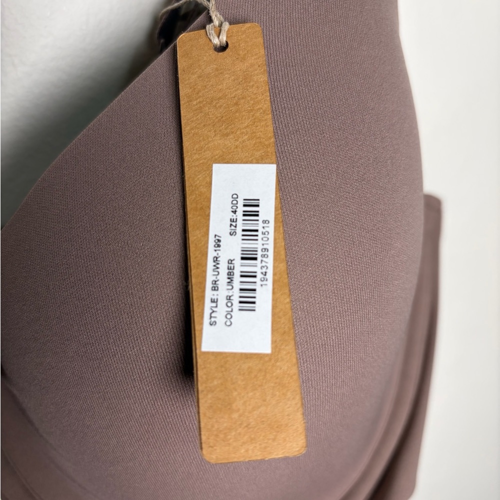 SKIMS Fits EverybodyT-Shirt Bra in Umber NWT - Picture 3 of 6
